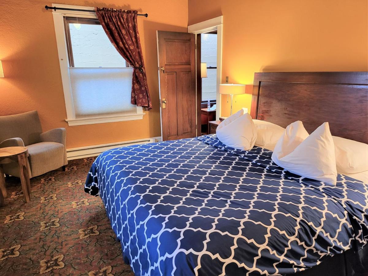 Inn Bluebird